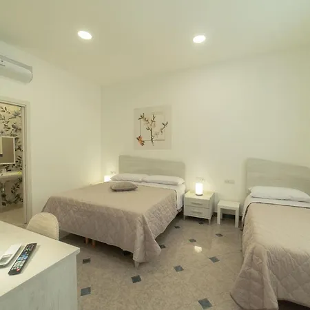 Mandorlo Bianco Bed & Breakfast *